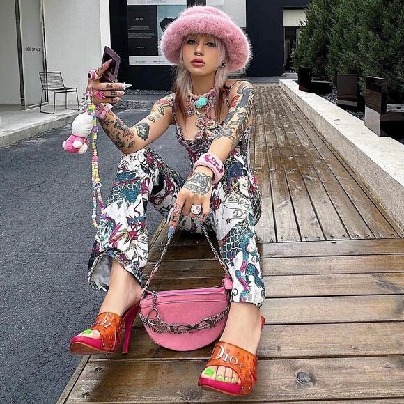 VTG Christian Dior Pink Logo Terry Cloth Sweat Band Sport Wristband Bracelet - Picture 3 of 13